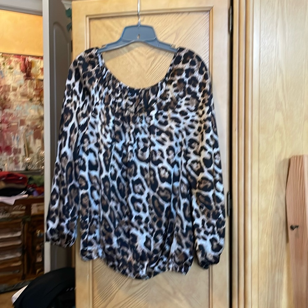 Chaus leopard blouse size large